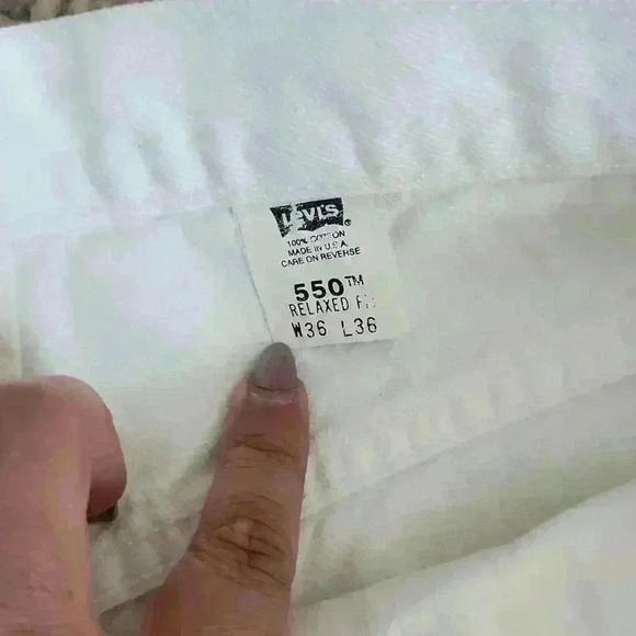 Tall 550 Levi's Relaxed Fit White Jeans - Picture 2 of 6